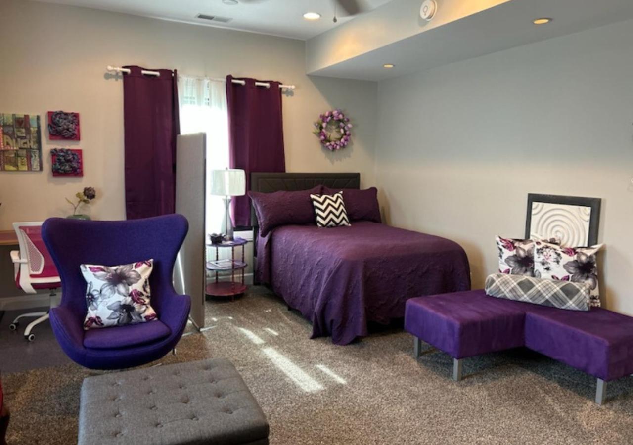 Vip Suites For Business Women, Nurses, College Moms Traveling To Indianapolis Eksteriør billede